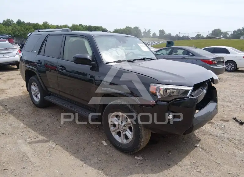 2024 Toyota 4 RUNNER фото
