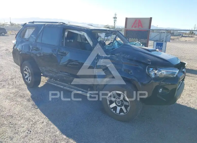 2024 Toyota 4 RUNNER фото