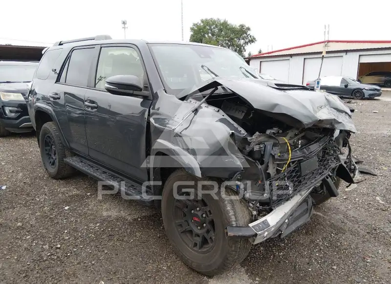 2024 Toyota 4 RUNNER фото