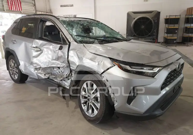 2024 Toyota RAV4 фото