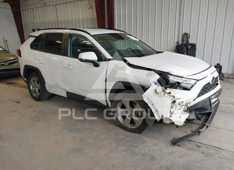 2024 Toyota RAV4 фото
