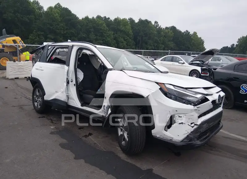 2024 Toyota RAV4 фото