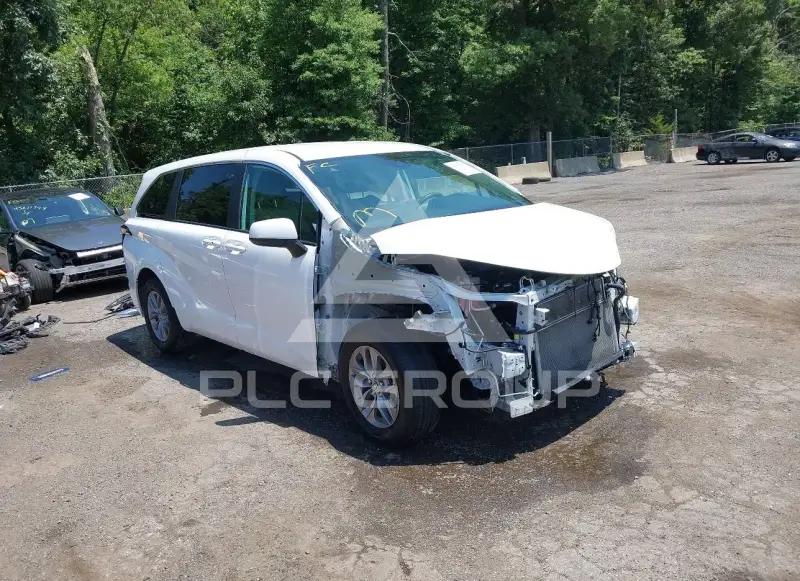 2024 Toyota SIENNA фото