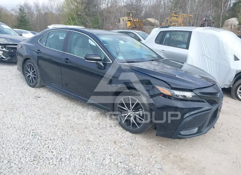 2024 Toyota CAMRY фото