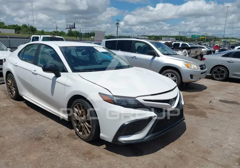 2024 Toyota CAMRY фото