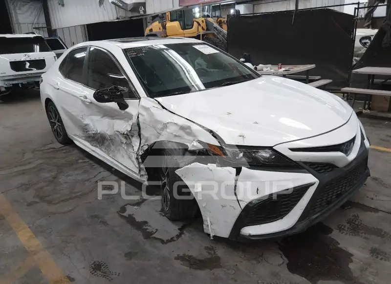 2024 Toyota CAMRY фото