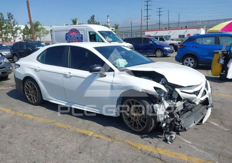 2024 Toyota CAMRY фото