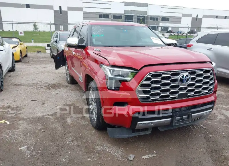 2024 Toyota SEQUOIA фото