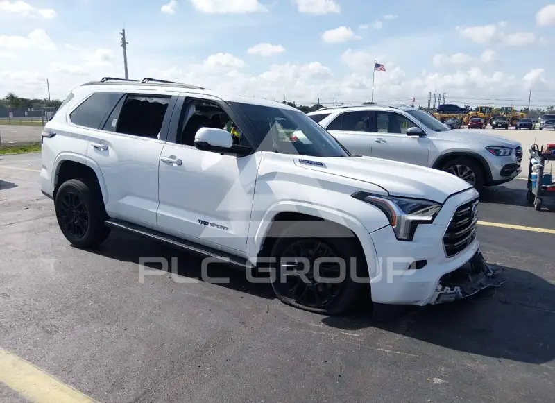 2024 Toyota SEQUOIA фото