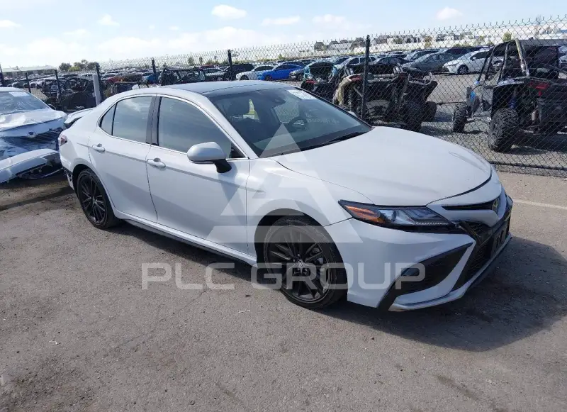 2024 Toyota CAMRY фото
