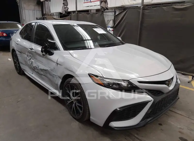 2024 Toyota CAMRY фото