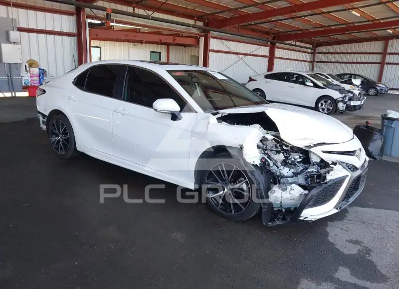 2024 Toyota CAMRY фото