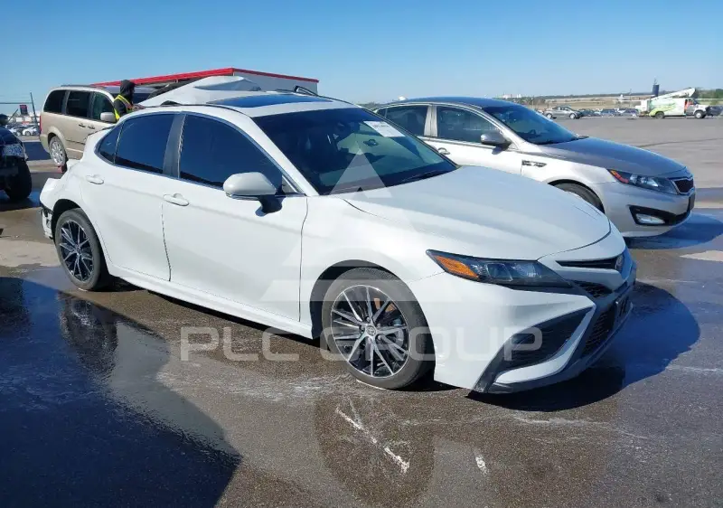 2024 Toyota CAMRY фото