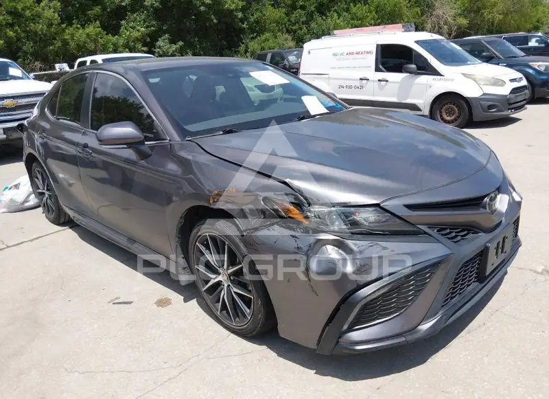 2024 Toyota CAMRY фото