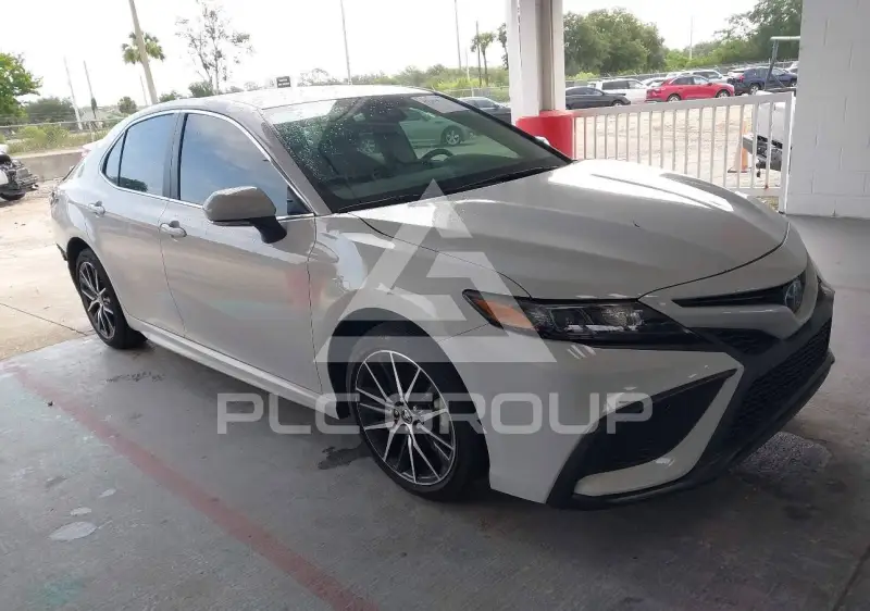 2024 Toyota CAMRY фото