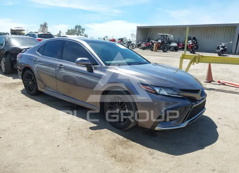 2024 Toyota CAMRY фото