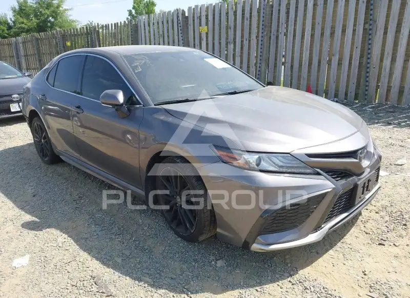 2024 Toyota CAMRY фото