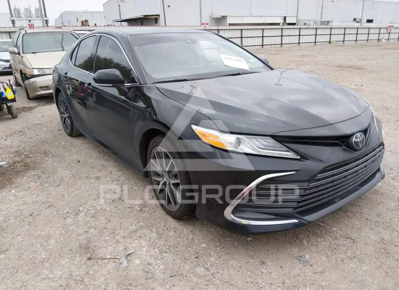 2024 Toyota CAMRY фото