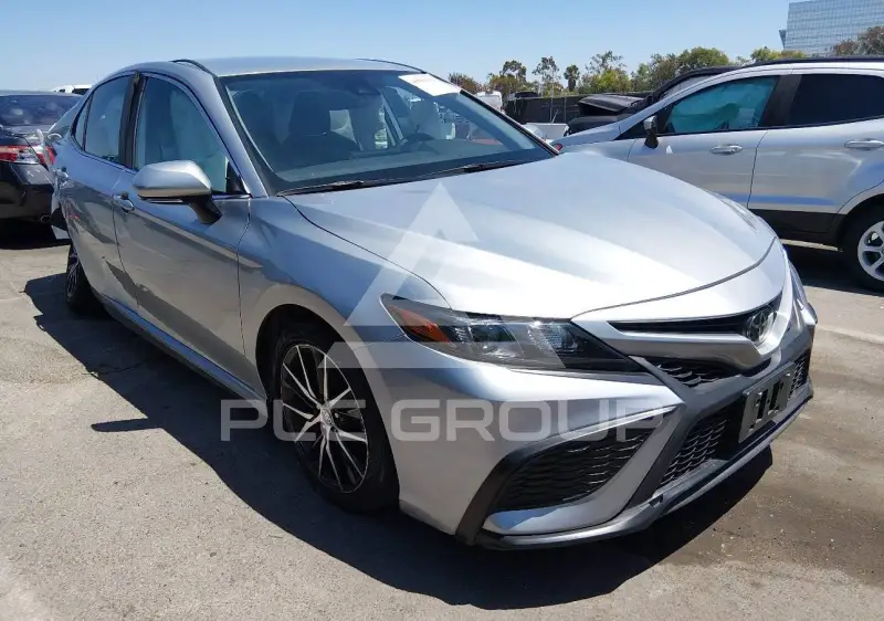 2024 Toyota CAMRY фото
