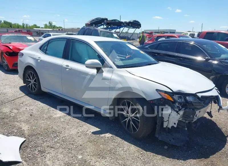 2024 Toyota CAMRY фото