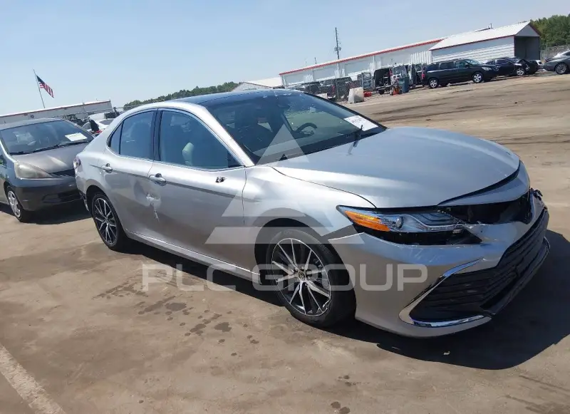 2024 Toyota CAMRY photo
