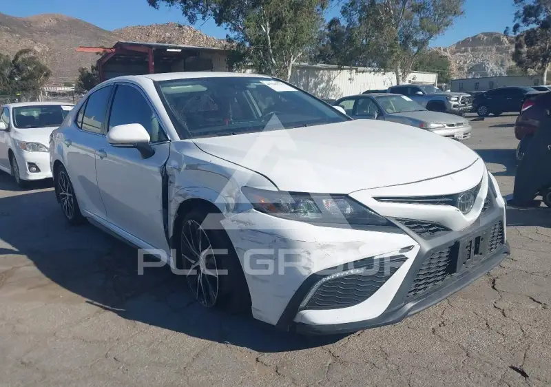 2024 Toyota CAMRY фото
