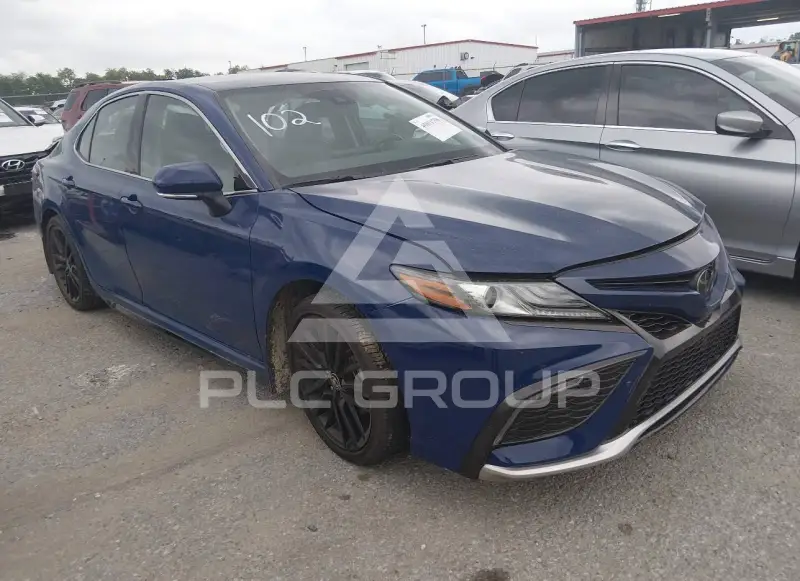 2024 Toyota CAMRY фото