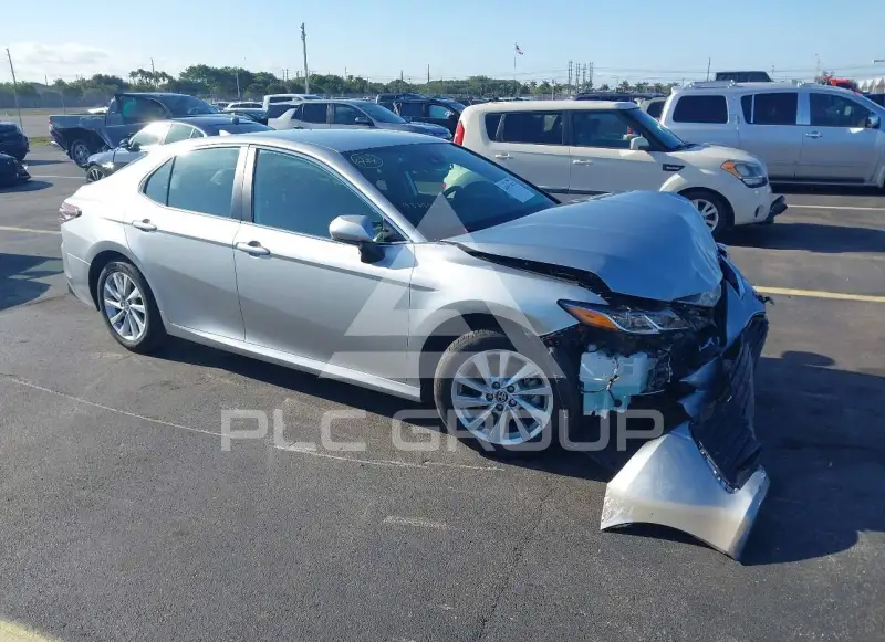 2024 Toyota CAMRY фото