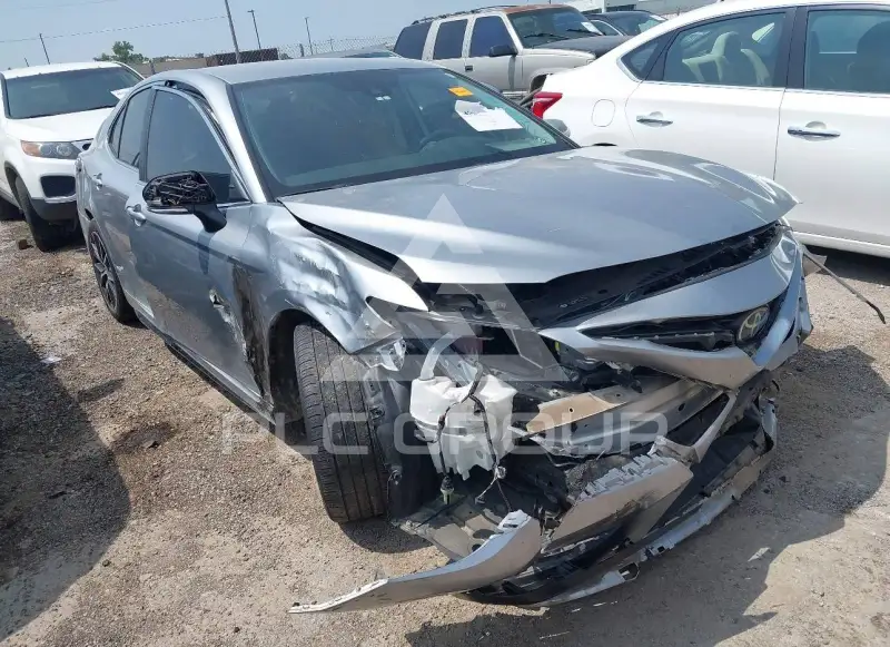 2024 Toyota CAMRY фото
