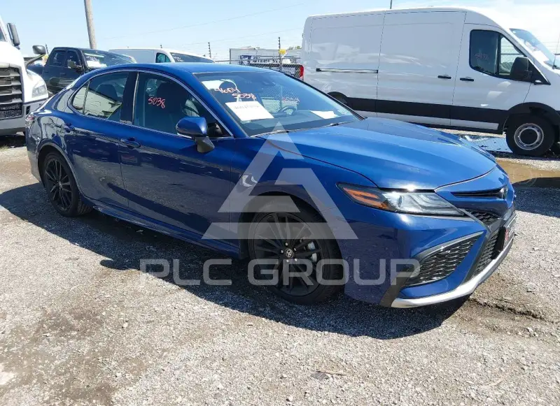 2024 Toyota CAMRY фото