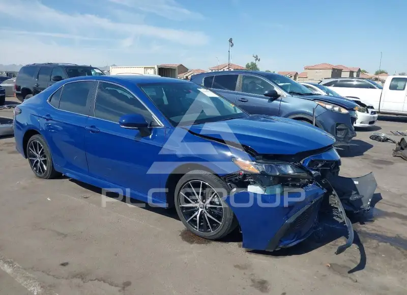 2024 Toyota CAMRY фото