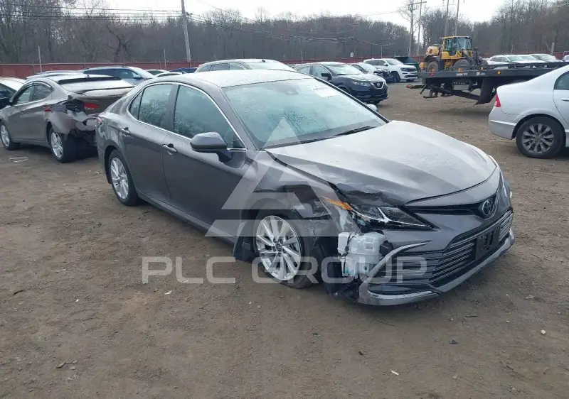 2024 Toyota CAMRY фото