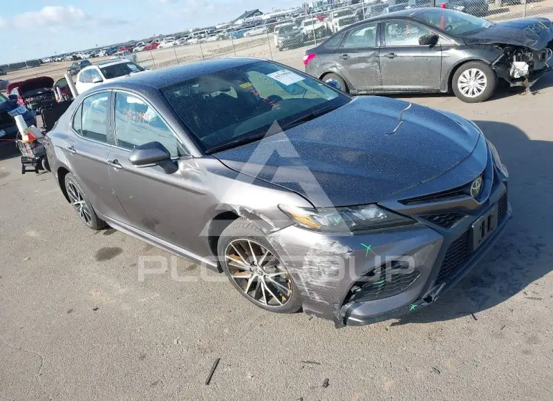 2024 Toyota CAMRY фото