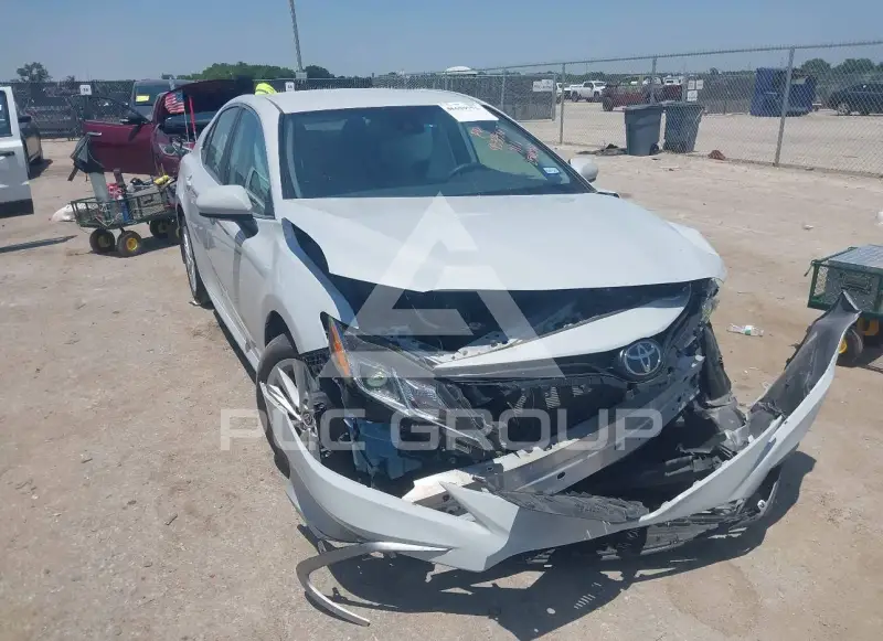 2024 Toyota CAMRY фото
