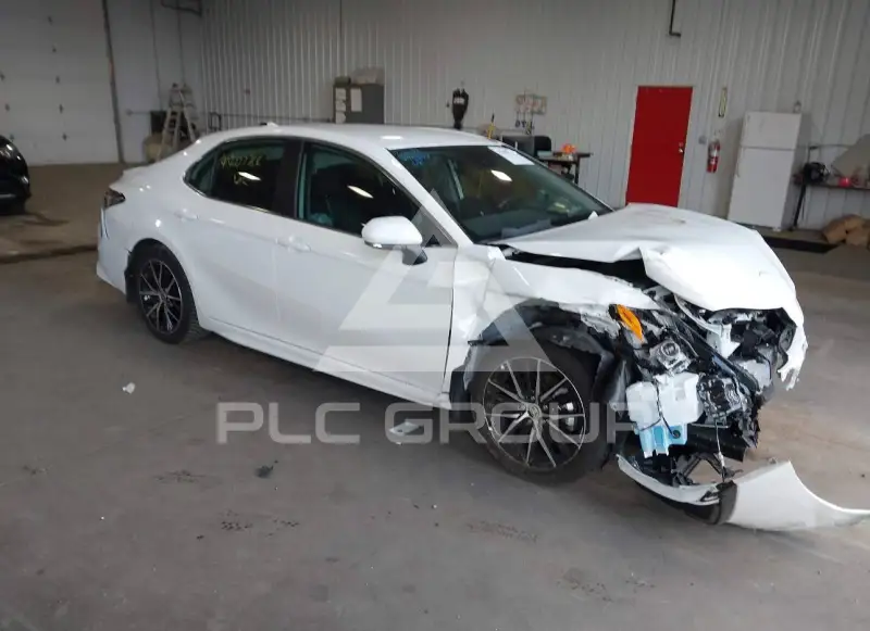 2024 Toyota CAMRY фото
