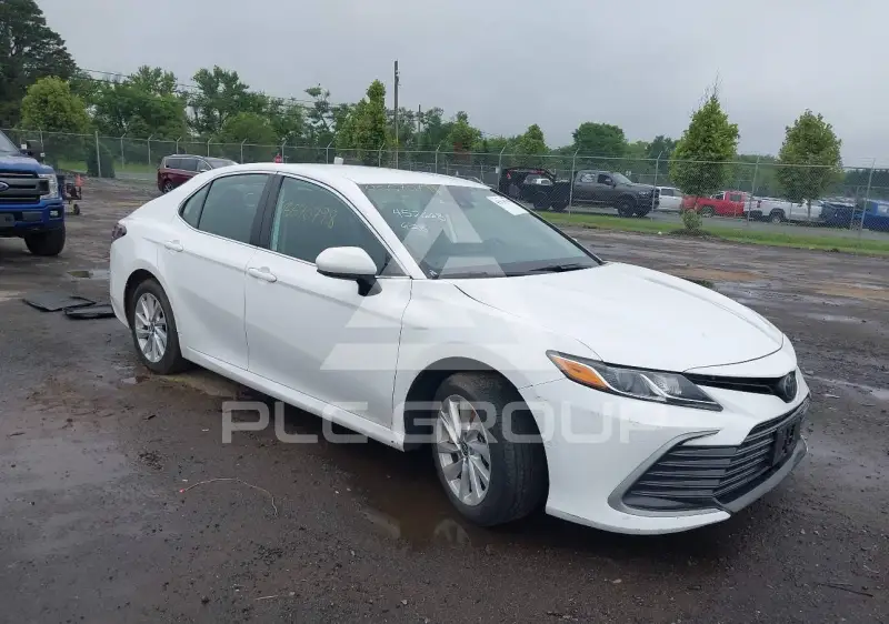 2024 Toyota CAMRY фото