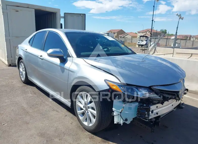 2024 Toyota CAMRY photo