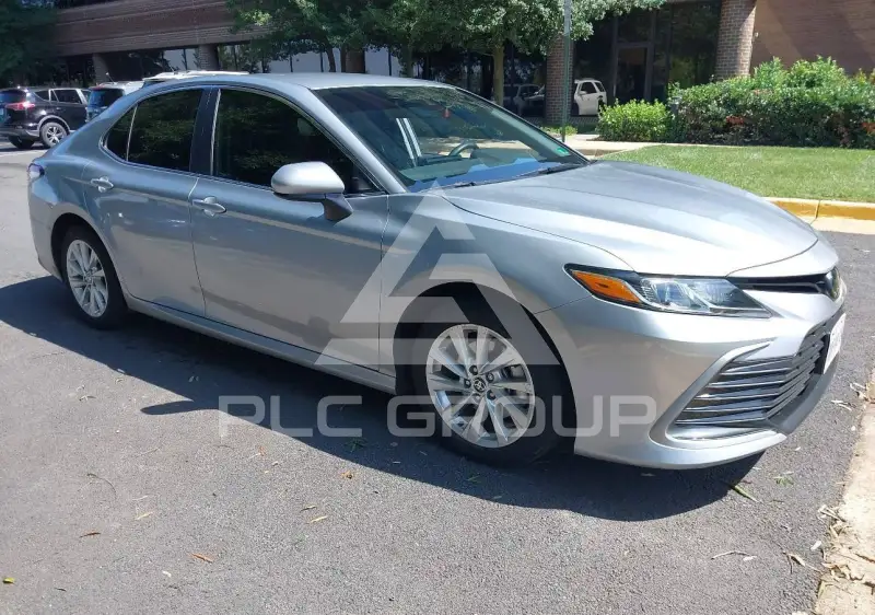 2024 Toyota CAMRY фото