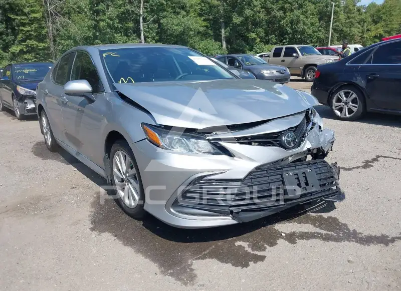 2024 Toyota CAMRY фото
