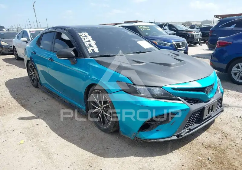 2024 Toyota CAMRY фото