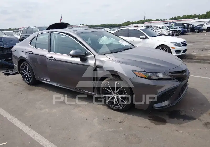2024 Toyota CAMRY фото
