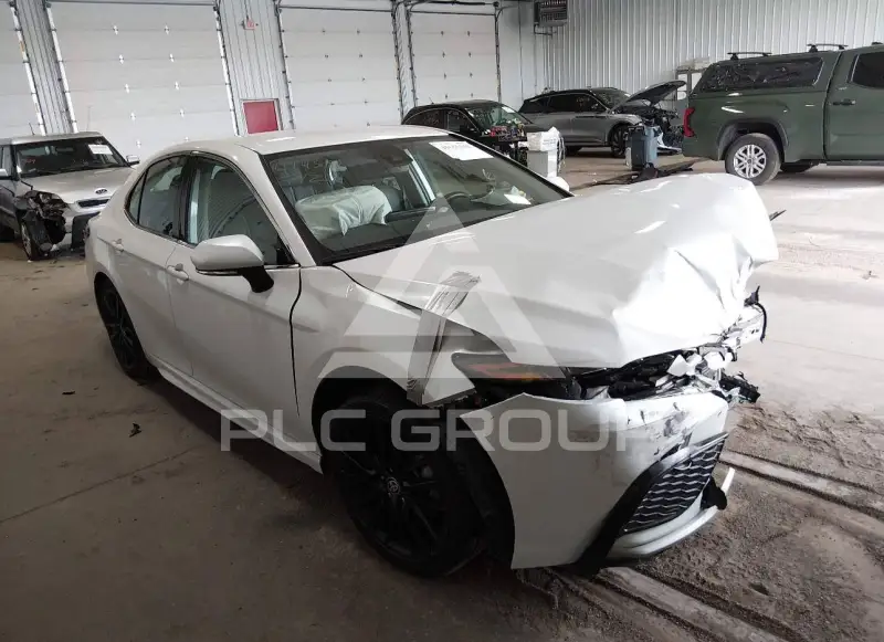 2024 Toyota CAMRY photo