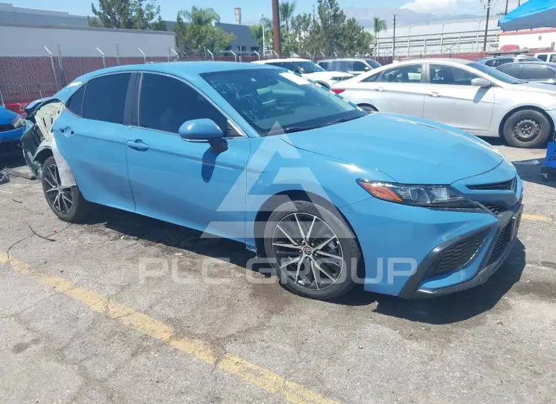 2024 Toyota CAMRY фото