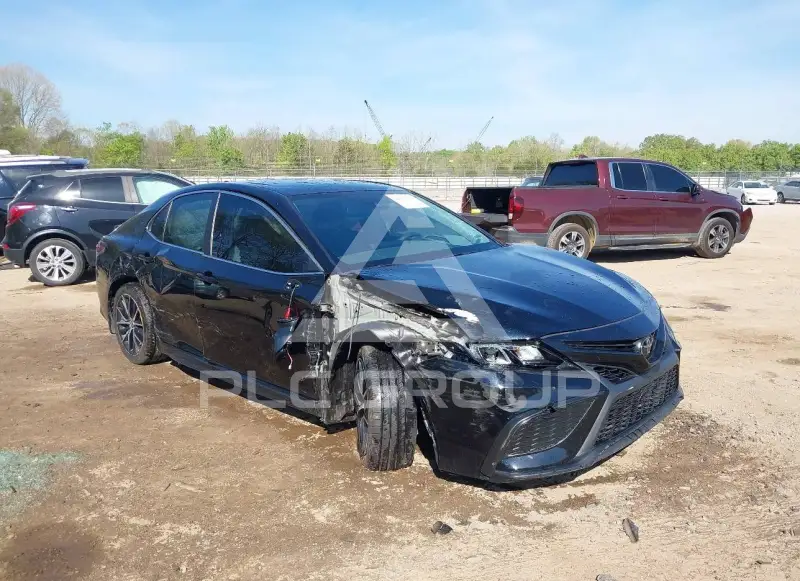 2024 Toyota CAMRY фото