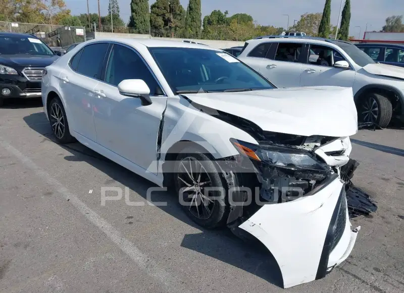 2024 Toyota CAMRY фото