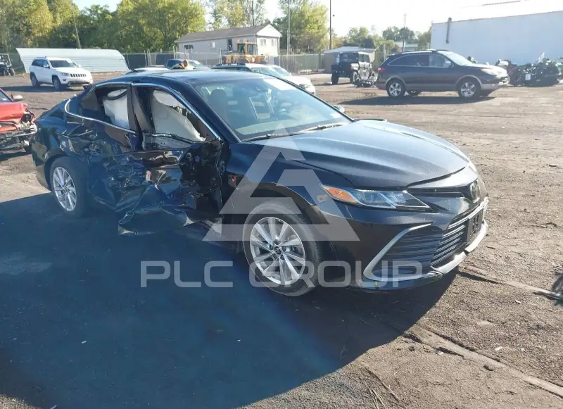 2024 Toyota CAMRY фото
