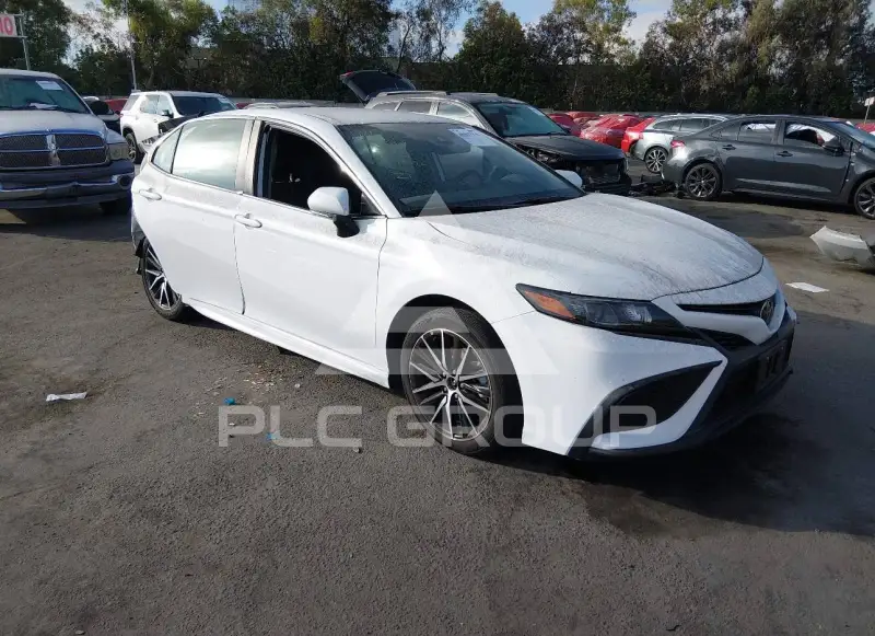 2024 Toyota CAMRY фото