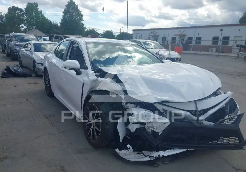 2024 Toyota CAMRY фото