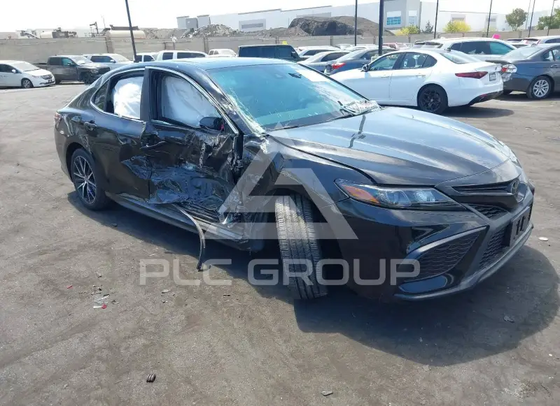 2024 Toyota CAMRY фото