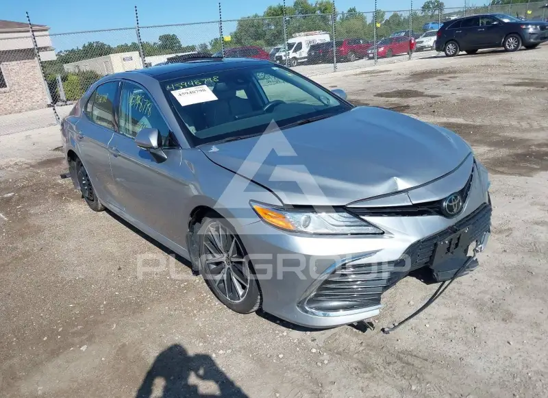 2024 Toyota CAMRY фото